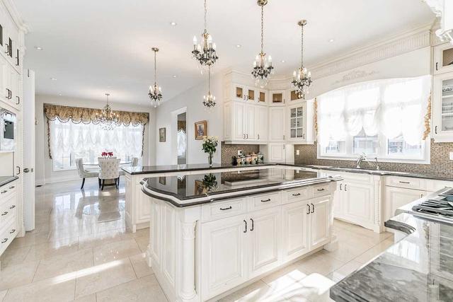 115 Stallions Crt, House detached with 6 bedrooms, 8 bathrooms and 13 parking in Vaughan ON | Image 14
