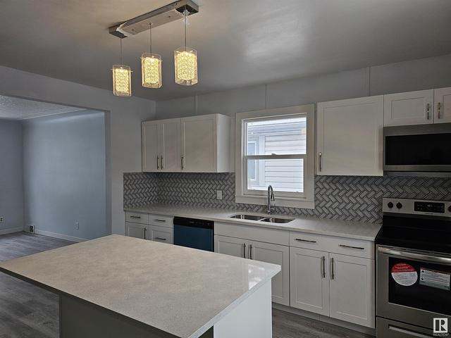 12412 96 St Nw, House detached with 4 bedrooms, 2 bathrooms and null parking in Edmonton AB | Image 9