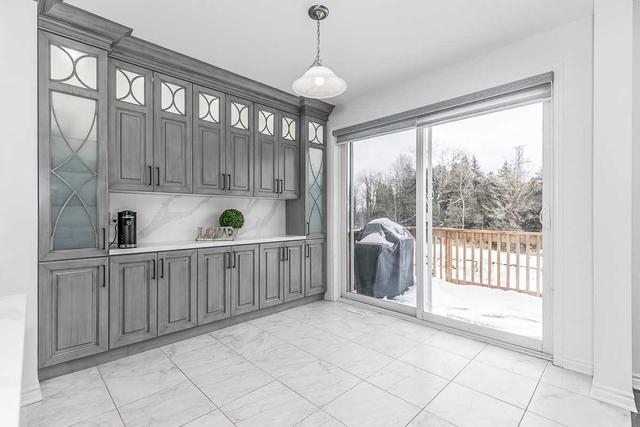 1058 Foxtail Cres, House detached with 4 bedrooms, 4 bathrooms and 4 parking in Pickering ON | Image 7