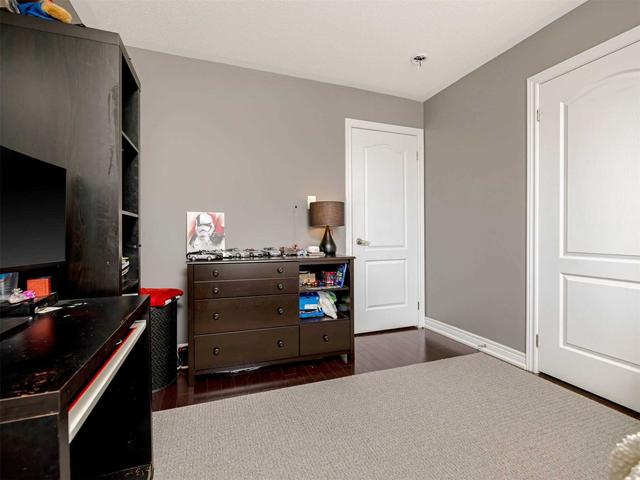 8 Oasis Tr, House detached with 3 bedrooms, 4 bathrooms and 3 parking in Halton Hills ON | Image 11