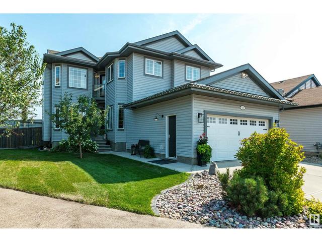492 Foxtail Co, House detached with 4 bedrooms, 3 bathrooms and null parking in Edmonton AB | Card Image