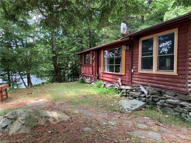 121 Fire Route 267, House detached with 2 bedrooms, 1 bathrooms and 5 parking in Trent Lakes ON | Image 6