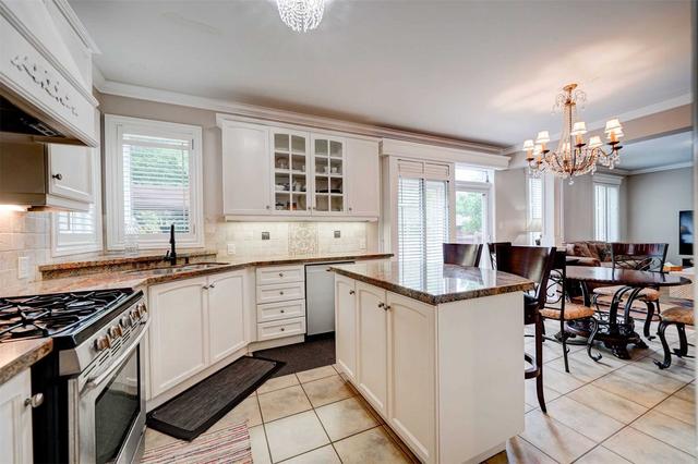 3394 Fox Run Circ, House detached with 4 bedrooms, 7 bathrooms and 6 parking in Oakville ON | Image 3