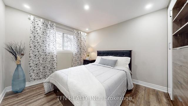 60 Elise Terr, House semidetached with 3 bedrooms, 3 bathrooms and 4 parking in Toronto ON | Image 6