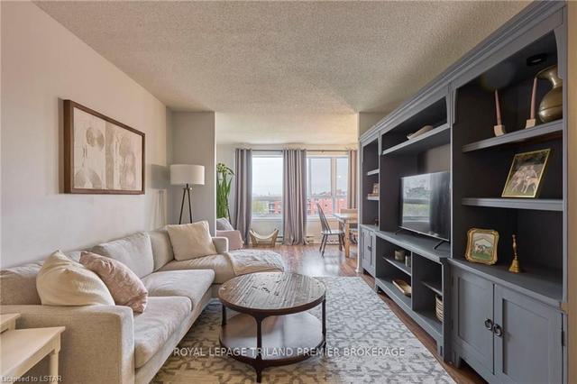 702 - 95 Base Line Rd W, Condo with 2 bedrooms, 2 bathrooms and 1 parking in London ON | Image 30
