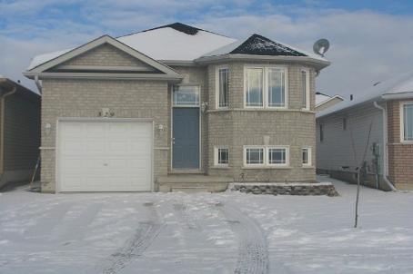 329 Spillsbury Dr, House detached with 4 bedrooms, 2 bathrooms and 2 parking in Peterborough ON | Image 1