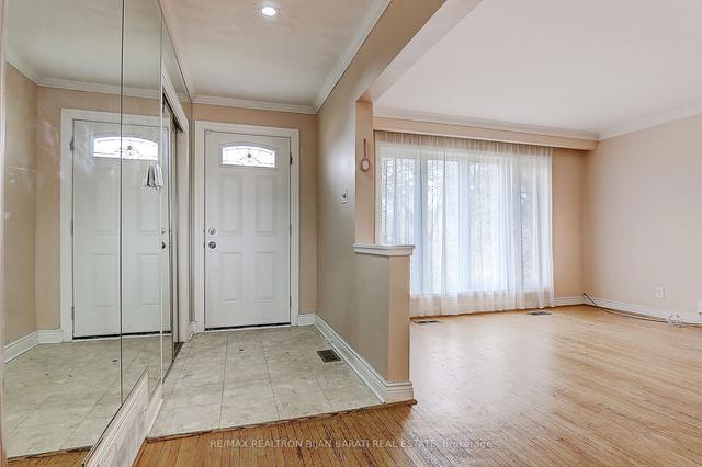6 Fargo Ave, House detached with 5 bedrooms, 3 bathrooms and 5 parking in Toronto ON | Image 22