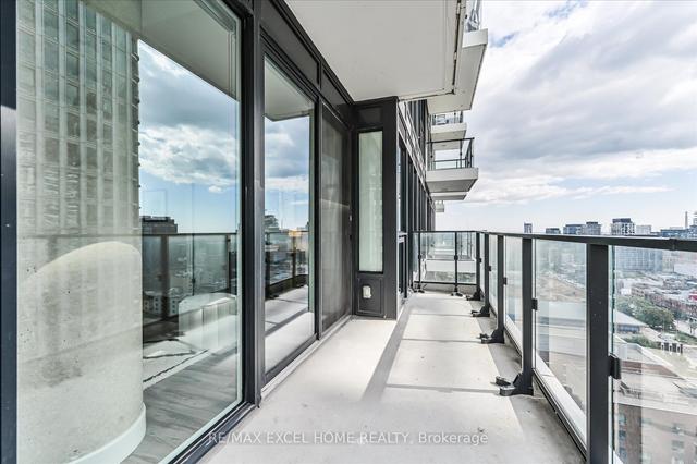 2202 - 77 Shuter St, Condo with 2 bedrooms, 2 bathrooms and 0 parking in Toronto ON | Image 9