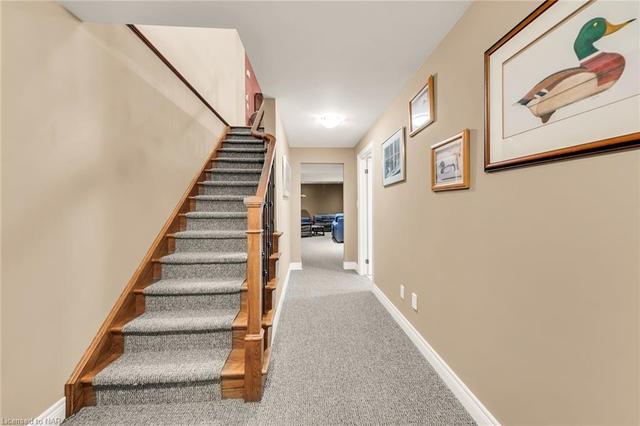 26 Emerald Common, House attached with 3 bedrooms, 3 bathrooms and 6 parking in St. Catharines ON | Image 16