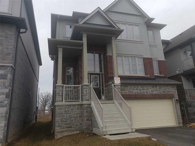 397 Erie Ave, House detached with 5 bedrooms, 4 bathrooms and 6 parking in Brantford ON | Image 1