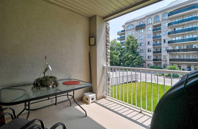 1221 - 8 Dayspring Circ, Condo with 2 bedrooms, 2 bathrooms and 1 parking in Brampton ON | Image 13