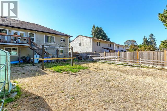 2826 Sooke Rd, House detached with 5 bedrooms, 3 bathrooms and 5 parking in Langford BC | Image 25