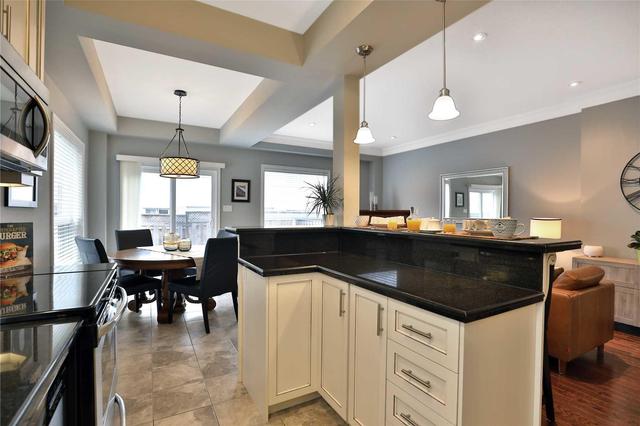 61 Redcedar Cres, House attached with 3 bedrooms, 3 bathrooms and 1 parking in Hamilton ON | Image 9