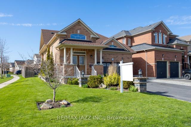 68 Nelson St, House detached with 3 bedrooms, 3 bathrooms and 5 parking in Clarington ON | Image 1