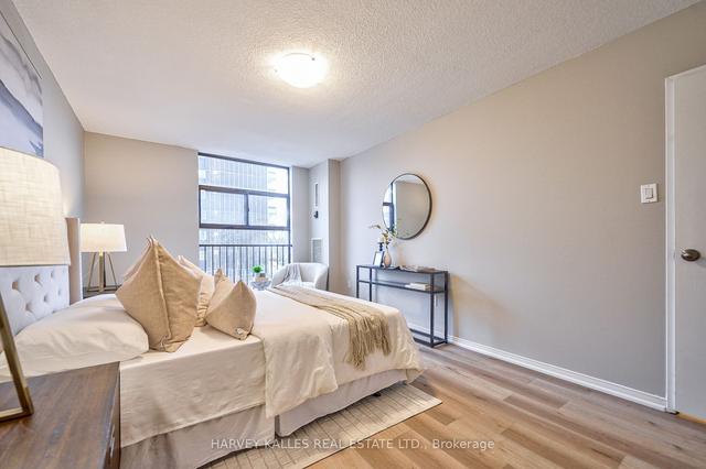 402 - 135 Marlee Ave, Condo with 2 bedrooms, 2 bathrooms and 1 parking in Toronto ON | Image 20