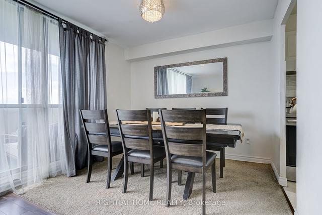 2211 - 1 Massey Sq, Condo with 2 bedrooms, 1 bathrooms and 1 parking in Toronto ON | Image 13