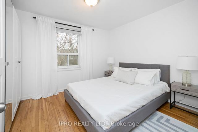 524 Lauder Ave, House semidetached with 3 bedrooms, 2 bathrooms and 2 parking in Toronto ON | Image 14