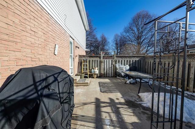 22 Marblehead Cres, House semidetached with 4 bedrooms, 3 bathrooms and 6 parking in Brampton ON | Image 21