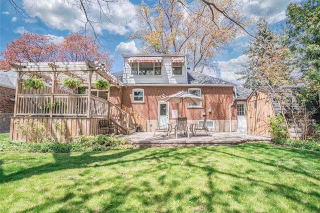 13 King George's Dr, House detached with 3 bedrooms, 2 bathrooms and 6 parking in Toronto ON | Image 33
