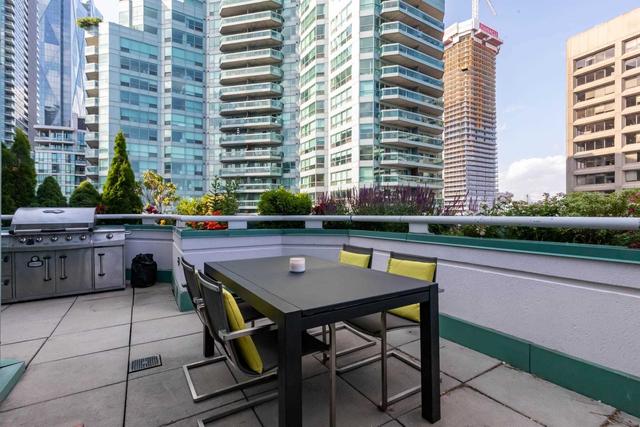 sph1-02 - 10 Queens Quay W, Condo with 2 bedrooms, 3 bathrooms and 2 parking in Toronto ON | Image 21