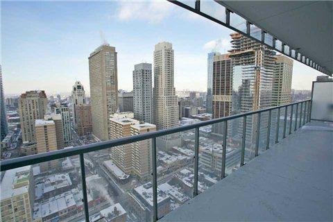 3006 - 33 Charles St E, Condo with 2 bedrooms, 2 bathrooms and 1 parking in Toronto ON | Image 18