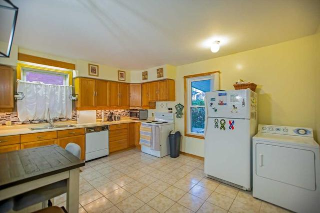 119 Locke St N, House detached with 4 bedrooms, 2 bathrooms and 2 parking in Hamilton ON | Image 5