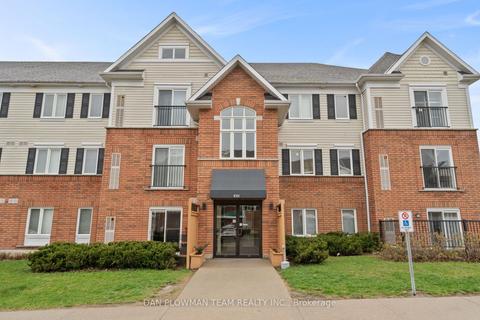 209 - 306 Spillsbury Dr, Condo with 2 bedrooms, 1 bathrooms and 2 parking in Peterborough ON | Card Image