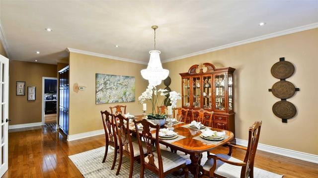 81 Woodview Dr, House detached with 5 bedrooms, 4 bathrooms and 11 parking in Pickering ON | Image 39