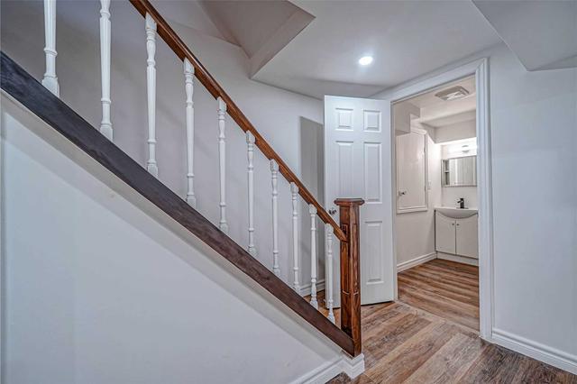 124 Brookmill Blvd, House detached with 3 bedrooms, 4 bathrooms and 3 parking in Toronto ON | Image 32