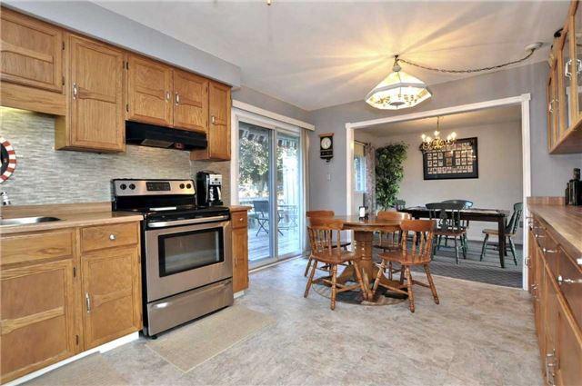 129 Eastman Cres, House detached with 3 bedrooms, 4 bathrooms and 6 parking in Newmarket ON | Image 7
