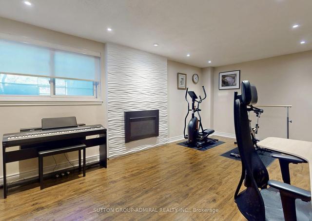 171 Hidden Tr, House semidetached with 3 bedrooms, 3 bathrooms and 4 parking in Toronto ON | Image 27