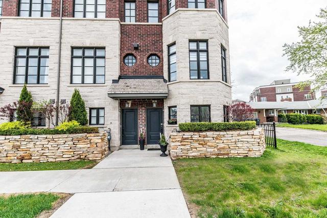 35 - 2184 Trafalgar Rd, House attached with 3 bedrooms, 3 bathrooms and 2 parking in Oakville ON | Image 23