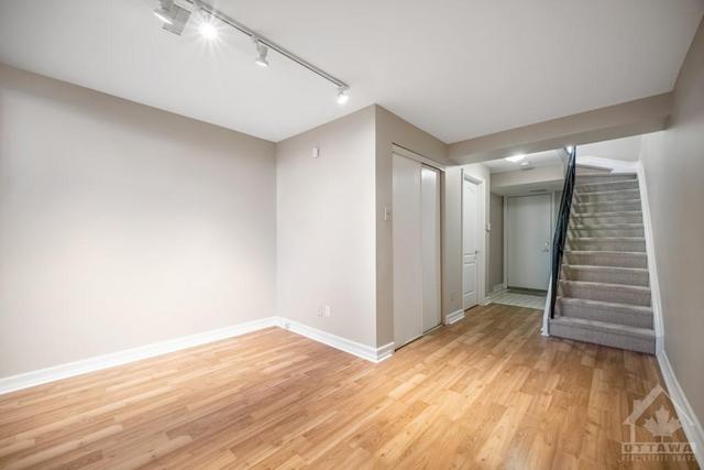 393 Mackay Street, Townhouse with 3 bedrooms, 3 bathrooms and 1 parking in Ottawa ON | Image 25