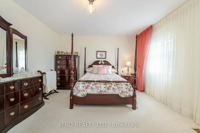 64 Linkdale Rd, House detached with 3 bedrooms, 2 bathrooms and 6 parking in Brampton ON | Image 16