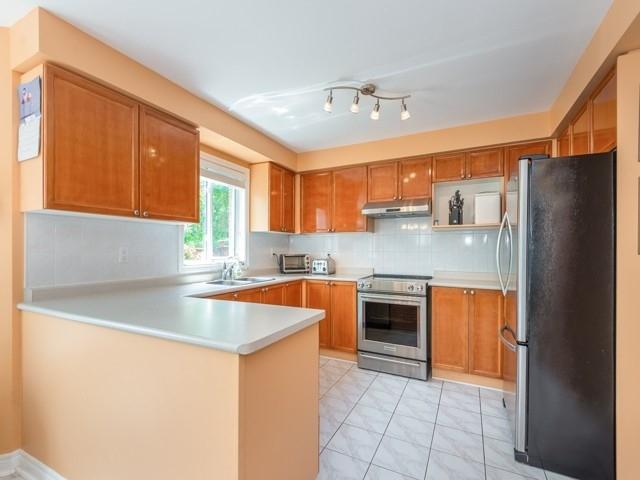 11 Annie Cres, House detached with 4 bedrooms, 3 bathrooms and 4 parking in Ajax ON | Image 27