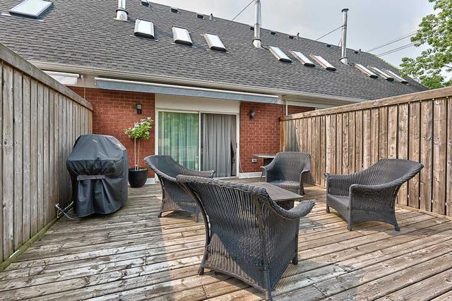 2404 Marine Dr, House attached with 1 bedrooms, 2 bathrooms and 4 parking in Oakville ON | Image 15