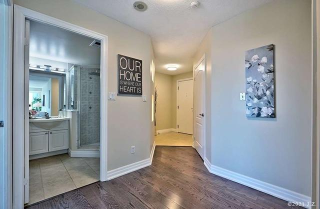 1515 - 188 Doris Ave, Condo with 2 bedrooms, 2 bathrooms and 1 parking in Toronto ON | Image 2