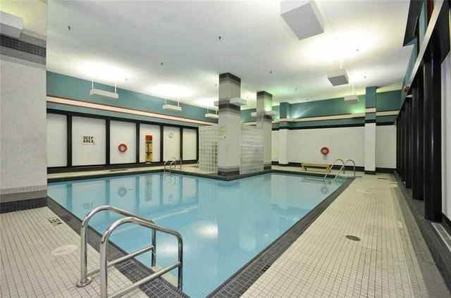 803 - 725 King St W, Condo with 2 bedrooms, 1 bathrooms and 1 parking in Toronto ON | Image 21