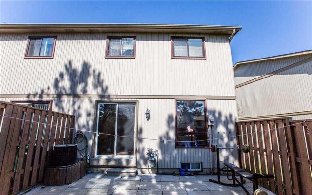 80 Guildford Cres, Townhouse with 3 bedrooms, 2 bathrooms and 1 parking in Brampton ON | Image 19