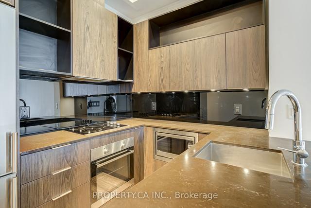 1309 - 200 Sackville St, Condo with 1 bedrooms, 2 bathrooms and 1 parking in Toronto ON | Image 2
