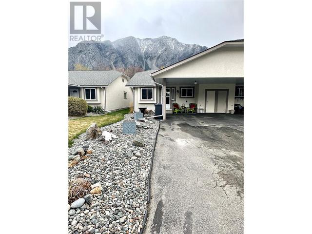 815 - 11th Avenue Unit# 4, House attached with 2 bedrooms, 2 bathrooms and 2 parking in Keremeos BC | Image 44