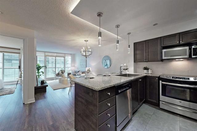 3308 - 30 Grand Trunk Cres, Condo with 1 bedrooms, 1 bathrooms and 1 parking in Toronto ON | Image 5