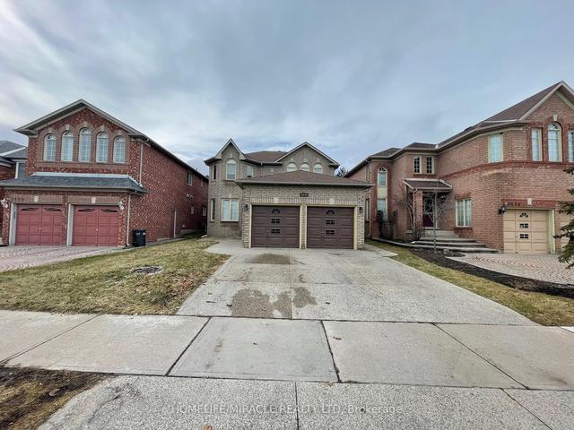 5470 Mcfarren Blvd, House detached with 4 bedrooms, 3 bathrooms and 3 parking in Mississauga ON | Image 12