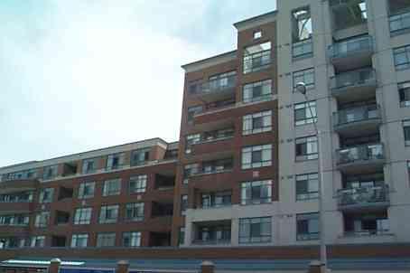 820 - 1091 Kingston Rd, Condo with 2 bedrooms, 2 bathrooms and 1 parking in Toronto ON | Image 1