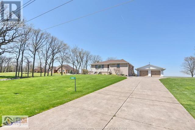 2803 County Rd 27, House detached with 3 bedrooms, 2 bathrooms and null parking in Lakeshore ON | Image 4