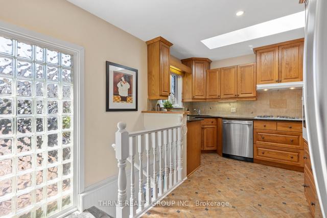 451 Jarvis St, House detached with 3 bedrooms, 2 bathrooms and 7 parking in London ON | Image 5