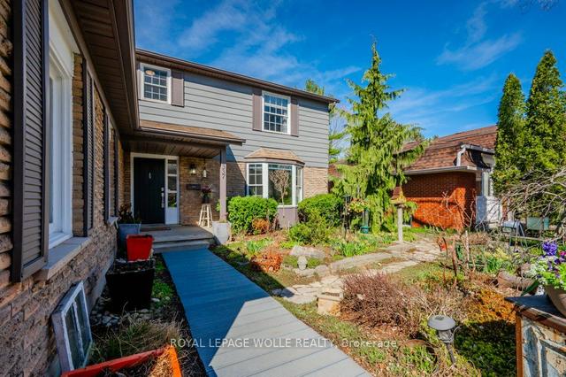337 Beechlawn Dr, House detached with 4 bedrooms, 4 bathrooms and 4 parking in Waterloo ON | Image 12