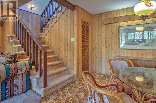 56 Prospect Ave, House detached with 4 bedrooms, 2 bathrooms and 6 parking in Lake Cowichan BC | Image 43