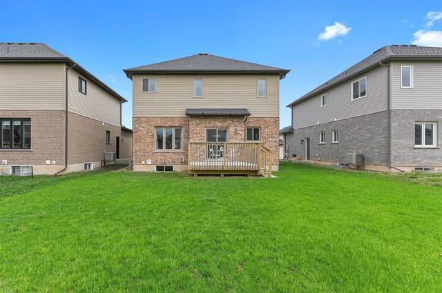 9435 Eagle Ridge Dr, House detached with 3 bedrooms, 3 bathrooms and 6 parking in Niagara Falls ON | Image 18