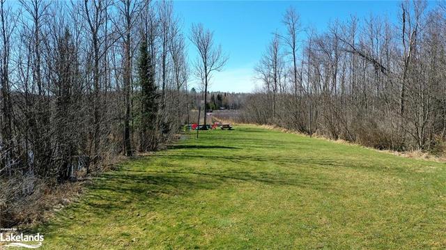 4037 520 Highway, House detached with 4 bedrooms, 2 bathrooms and 6 parking in Magnetawan ON | Image 16
